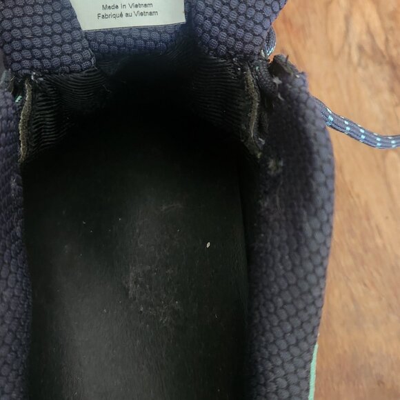 New Balance hiking shoe - Picture 2 of 5